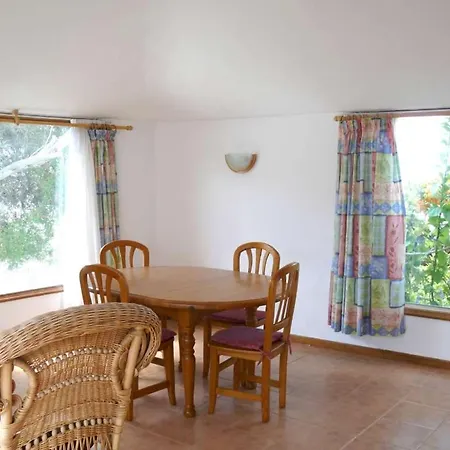 Sleeps 8 Pool Wifi Villa *