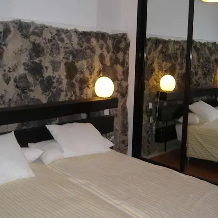 Sleeps 8 Pool Wifi Villa