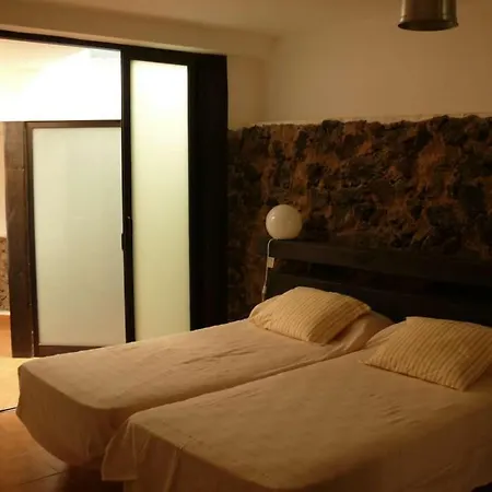 Sleeps 8 Pool Wifi Villa